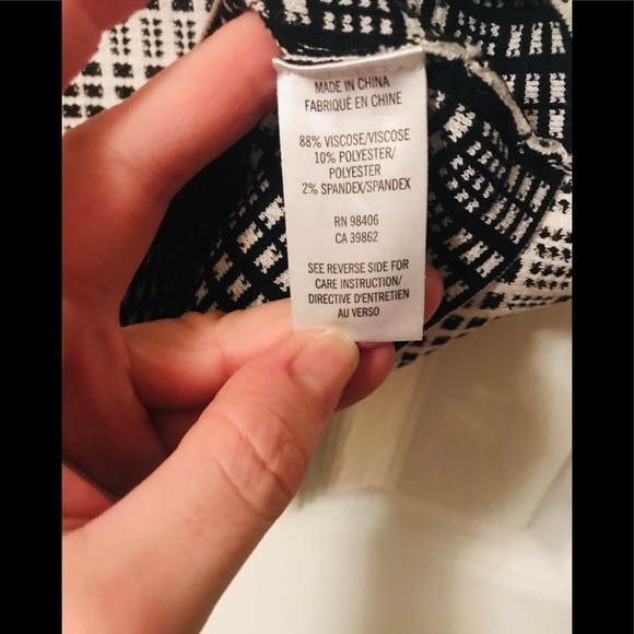 Black and white plaid THEORY knit tank top - Picture 7 of 9